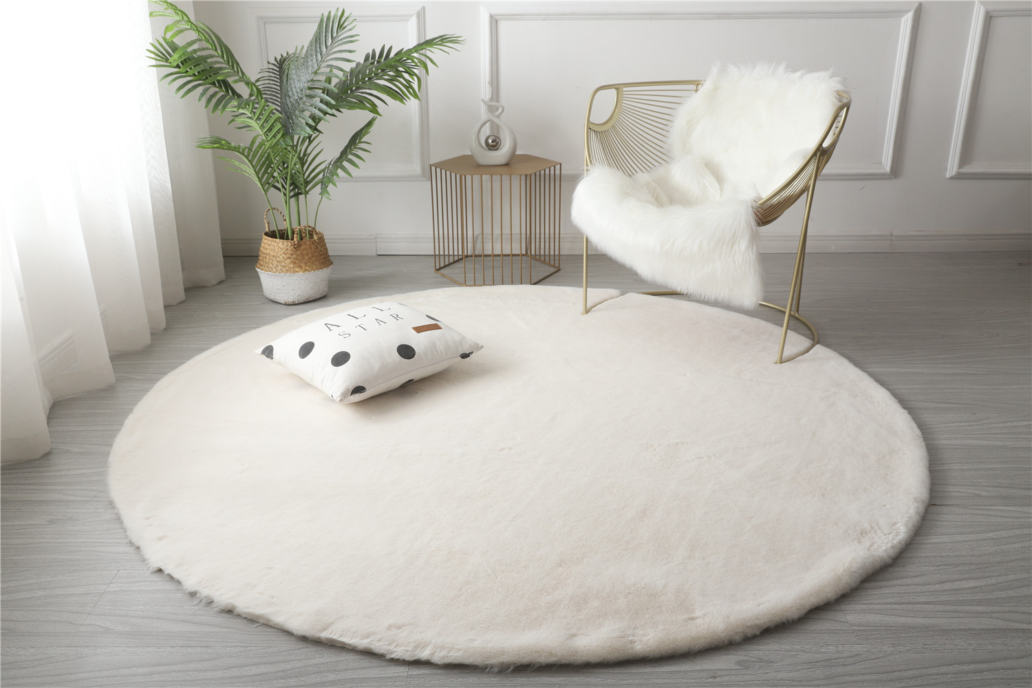 Ultra Soft Round Faux Fur Area - Desk Setup Girly ulasan dan harga